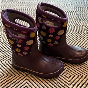 Girls Bogs Boots Sz 2